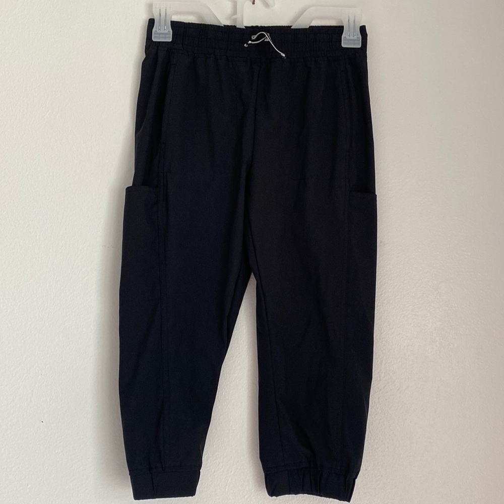 Boston Traders Capri Pull on Black Joggers